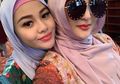 Enggak Selalu Tampil Terbuka, Aurel Hermansyah Juga Bisa Berhijab!