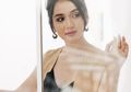 Simpel Tapi Charming, Intip 6 Ide Outfit Kondangan Ala Dea Annisa!