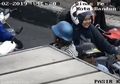 Diumumin Lewat Speaker Jalan, Pembonceng Ini Diminta Turun Gara-gara Pakai 'Helm PUBG'