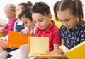 7 Tanda Anak Miliki Kecerdasan dan IQ Tinggi Sejak Kecil, Salah Satunya Bicara dengan Orang Dewasa