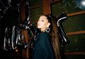 Ariana Grande Tungguin Penampilan BLACKPINK di Coachella 2019