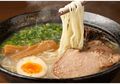 Ternyata Selama Ini Salah, Ini Cara yang Benar Saat Memasak dan Makan Mi Instan