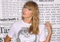 Waduh! Rumah Taylor Swift Rusak Karena Ditabrak Pencuri Mobil!