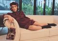 Jessica Iskandar Tampil Mirip Princess Saat Pakai Ombre Dress di Foto Terbaru, Seksi Banget!