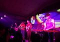 Walau Ada Kendala dan Panas, Wild Nothing Manggung dengan Keintiman yang Terjaga