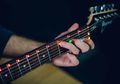 Fret Zeppelin, Inovasi Buat Gampang Belajar Main Gitar dengan Bantuan Lampu LED
