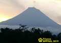 Gunung Merapi Keluarkan Awan Panas Guguran, Status Masih Waspada