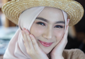 Ini 4 Tampilan Melody, Eks JKT48 Pakai Hijab Nude. Santun & Manis!