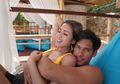 Heboh Isu Video Viral Richard Kyle, Sang Pacar Malah Sibuk Berfoto di Huniannya! 'Suka Banget Meja Baruku'