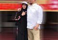 Ahmad Dhani Dikabarkan Bangkrut, Mulan Jameela Pesta Duren di Malaysia