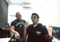 Rumah Deddy Corbuzier Ada Penampakan Wanita Cantik Berbaju Putih, ‘Wanitanya Bisa Megang-megang’