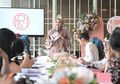 Genap 10 Tahun Berkarya, Desainer Busana Hijab Ria Miranda Gelar Acara Special Talk