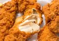 Seorang Ibu Laporkan Restoran Cepat Saji Ini Karena Temukan Hal Tak Terduga: "Anak Saya Jadi Nggak Nafsu Makan"