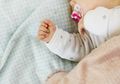 Bayi Susah Tidur Malam Hari? Ini Cara Mudah Agar Si Kecil Cepat Terlelap, Coba Yuk!