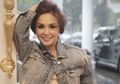 Tetap Awet Muda Meski Berusia 47 Tahun, Tampilan Yuni Shara dengan Kaus dan Jeans Jadi Sorotan!