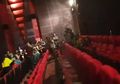 Loteng Bocor, Penonton Avengers: Endgame di Bioskop Ini Kebasahan dan Bubar!