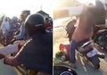 Aksi Emak-emak Terjungkal Akibat Nekat Terobos Palang Kereta Api, Warganet Justru Ngakak: 'Mau Ketawa Takut Dosa'
