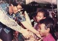 Viral Foto Muda Kak Seto Menyalami Glenn Fredly dan Reza Artamevia Saat Belia
