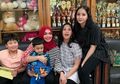 Bukannya Bahagia, Mama Rieta Justru Menangis Saat Perayaan Ulang Tahun Anak Keduanya Caca Tengker, Ada Apa?