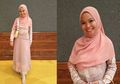 Stylo of The Day, Padu Padan Busana Pastel dengan Rok Plisket ala Like Mutiaristi