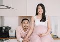 Selamat, Raditya Dika Sah Jadi Ayah! Dari Tak Suka Anak Kecil Hingga Caption yang Bikin Baper