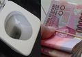 Panik akan Diciduk Polisi, Bu Dela Buang Uang Rp 22 Juta Hasil Curiannya ke Toilet!