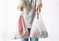 Setelah Sedotan Stainless, Perempuan Bisa Lakukan 1 Hal Ini untuk Kurangi Sampah Plastik