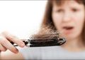 Tak Perlu Khawatir, Kita Bisa Atasi Rambut Rontok dengan Bahan Rumahan Ini