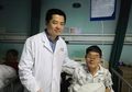Akibat Mabuk Berat, Pria Ini Memuntahkan Tumor dari Tenggorokannya, Namun Malah Menelannya Lagi