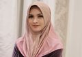 Berderai Air Mata, Donita Berhijab Usai Tertampar dengan Teguran Putranya: Mama Kenapa Nggak Pakai Kerudung?