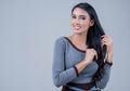 Rambut Hitam Alami Impian Setiap Wanita, Cobalah Tips Berikut Ini untuk Mendapatkannya!