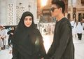 Berada di Mekkah, Ifan Seventeen Dapat Senyuman dari Dylan Sahara