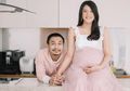 Kenakan Tas Sang Istri, Raditya Dika: Apa yang Gue Takutkan Selama Ini Akhirnya Terjadi