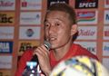 Video - Oh In-Kyun Tak Sadarkan Diri Usai Tabrakan dengan Gelandang Senior Persib