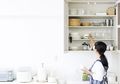 Asyik Nih, Ternyata Beberes Rumah ala Konmari Bikin Hati Jadi Lega!