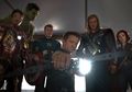 Russo Brothers Nyebar Foto BTS Bareng Original Avengers, Netizen Salah Fokus sama Loki