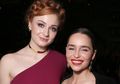 ‘Game of Thrones’ Tamat, Pesan Mengharukan Emilia Clarke dan Sophie Turner Bikin Baper!
