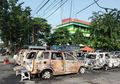 Seorang Warga 'Shock' saat Tahu Mobilnya Hangus Terbakar pada Aksi 22 Mei