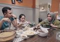 Lagi Sahur Bareng, Bisa-Bisanya Raffi Ahmad Bilang Begini di Depan Mertua! Nagita Slavina Sampai Melirik Tajam!