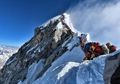 Terlalu Lama Antri di Jalur Pendakian yang Macet, Dua Pendaki Kembali Jadi Korban Keganasan Gunung Everest