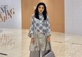 Lihat Tampilan Anggun Ashanty Pakai Dress Brokat yang Jadi Sorotan, Bak Anak Gadis!