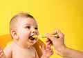 Kenali Faktanya, Benarkah MPASI dan Susu Formula Penyebab Konstipasi Pada Bayi?