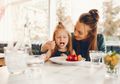 Panduan Perkembangan Anak 3 Tahun yang Normal Terjadi, Ini Aspek Penting yang Harus Moms Perhatikan