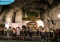 Berada di Perut Bumi, Begini Suasana Salat Tarawih Masjid Baabul Munawwar Papua yang Berjuluk Masjid Terdalam Dunia