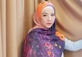 Tren Makeup Lebaran ala Natasha Rizky dengan Eyeshadow Pink, Natural Banget!