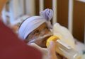Terlahir Dengan Berat 8 Ons, Setara Sebuah Apel, Saybie Jadi Bayi Terkecil yang Bertahan Hidup