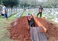 Dikebumikan di TMP Kalibata, Makam Ani Yudhoyono Tak Jauh dari Ainun Habibie