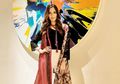 Bakal Jadi Tren Baju Lebaran 2019: Luaran Motif Campur Bahan Lace ala Nia Ramadhani