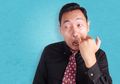 Dianggap Jorok dan Menjijikan, Benarkah Upil Dapat Mengobati Bisul dan Jerawat?
