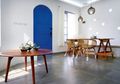 Hobi Travelling, Pasangan Ini Pilih Gaya Santorini dengan Built In Furnitur, Hasilnya Wow Banget!